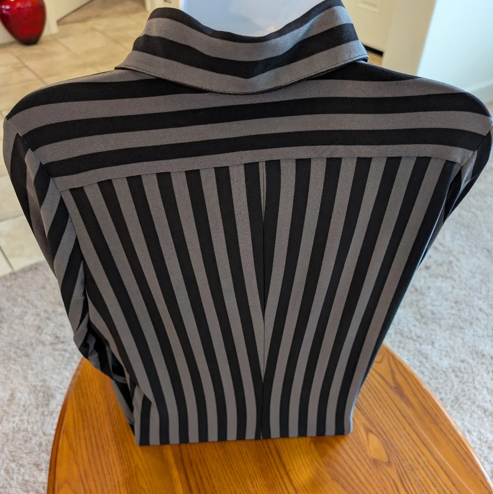 Norma Kamali black/gray striped Button-Up Dress - size S - Picture 5 of 7